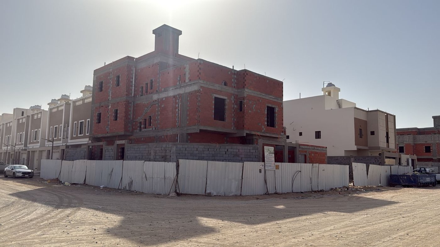 فلل سكنية في أبحر — الهيكل الإنشائي والمباني